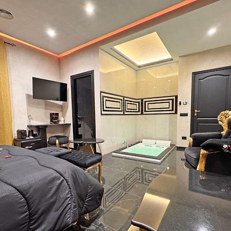 Red Rose Exclusive Rooms San Cesareo Esterno foto